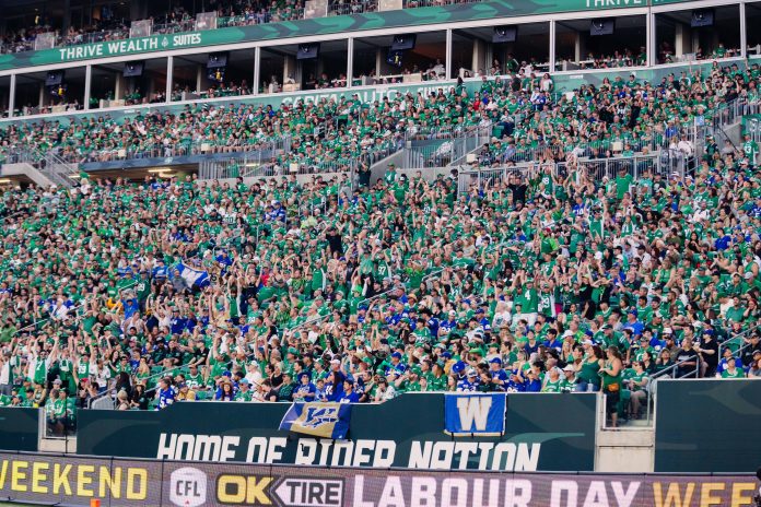 சஸ்காட்சுவான் ரஃப்ரைடர்ஸ் மொசைக் ஸ்டேடியம் டெயில்கேட்டிங்கிற்கான லாட்டரியை அறிமுகப்படுத்துகிறது