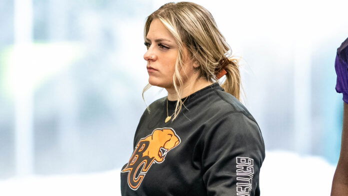 CFL பயிற்சி தேக்கம் பற்றி கவலைப்பட்ட தன்யா ஹென்டர்சன், தற்போதைய பெண்கள் திட்டம் பயனற்றதாக கருதுகிறார் CFL பயிற்சி தேக்கம் பற்றி கவலைப்பட்ட தன்யா ஹென்டர்சன், தற்போதைய பெண்கள் திட்டம் பயனற்றதாக கருதுகிறார்